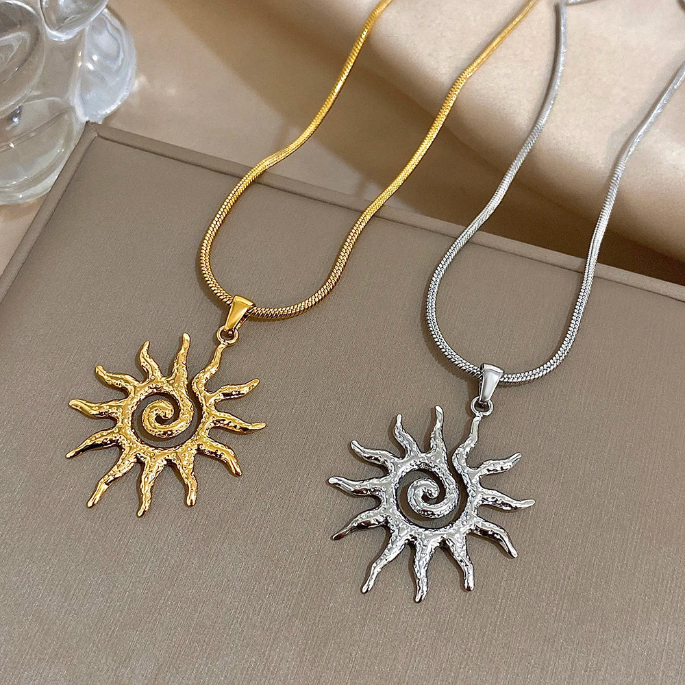 Colar Solar Dourado