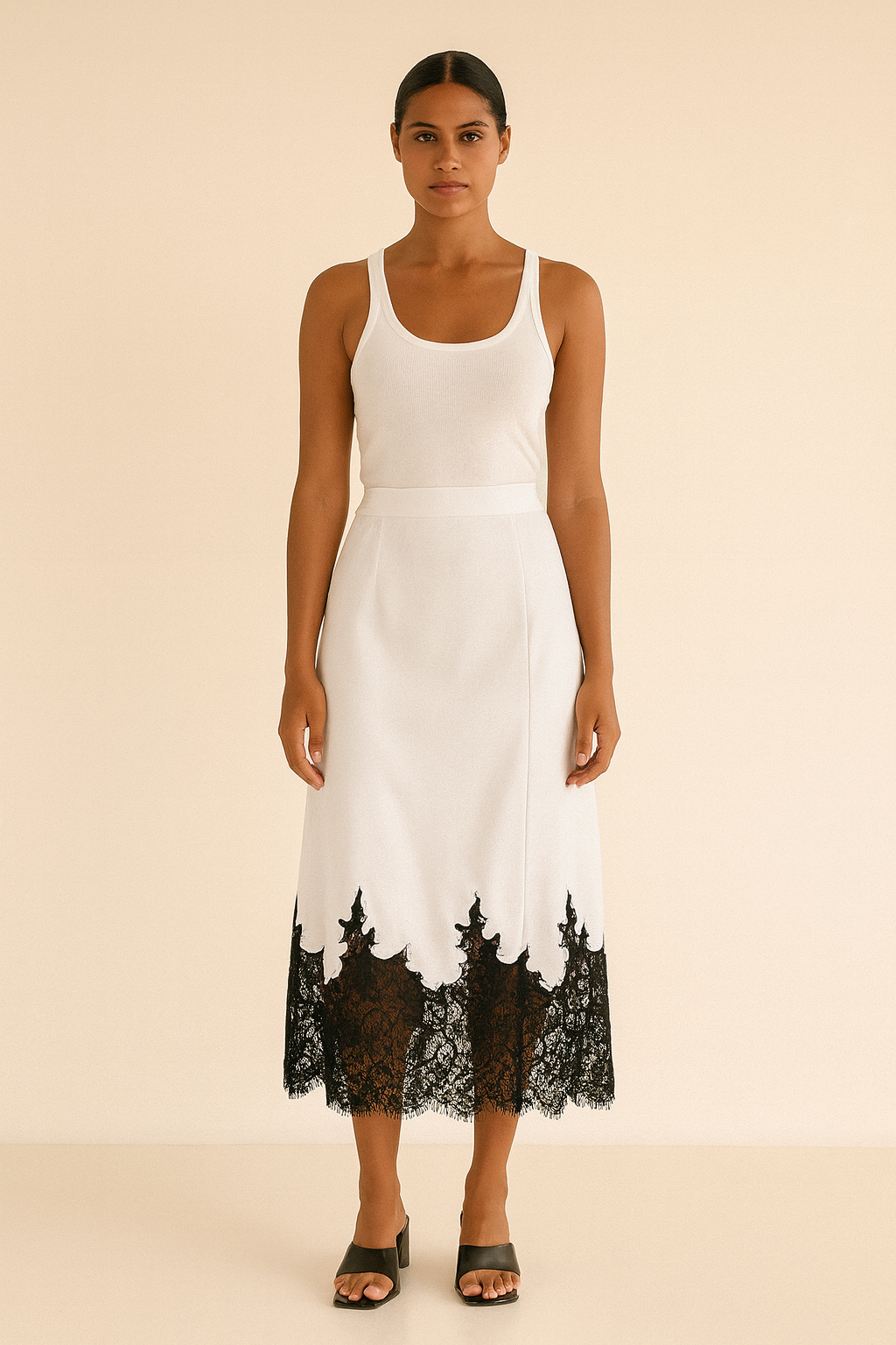 Saia Midi Encanto Renda