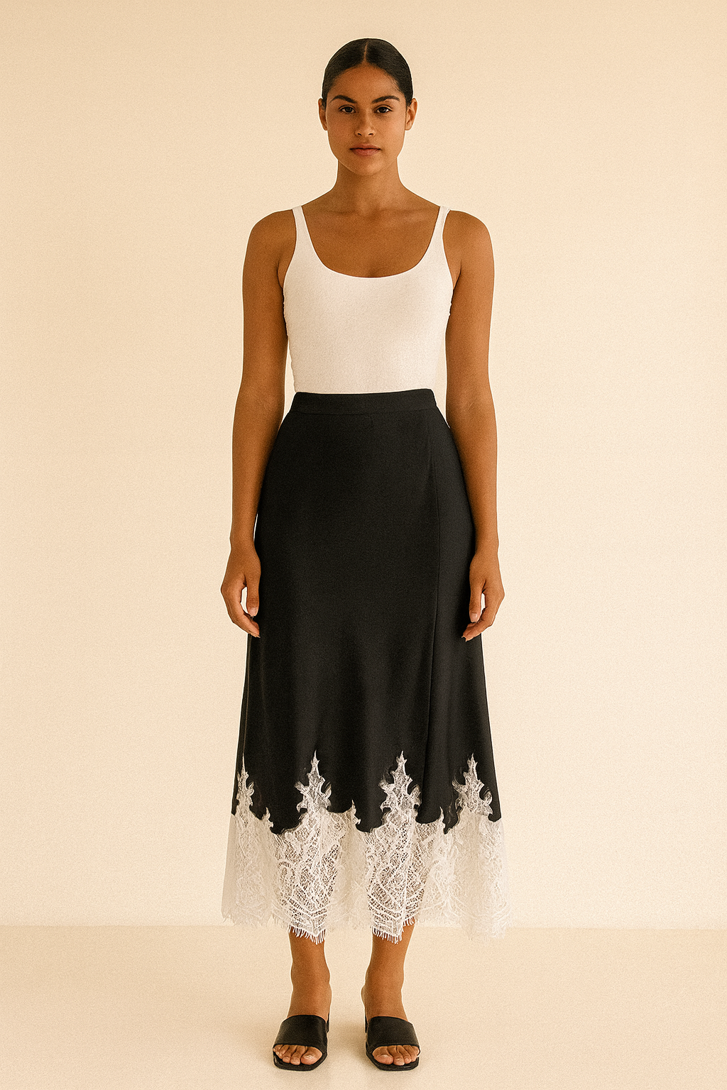 Saia Midi Encanto Renda