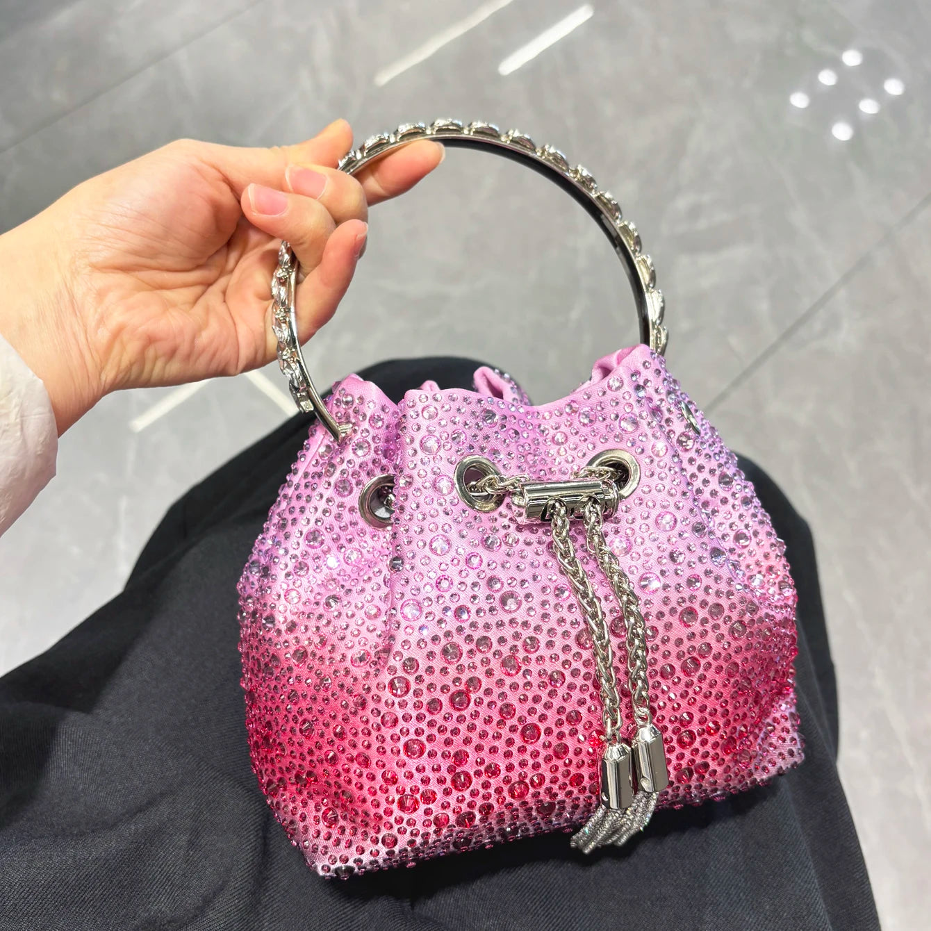 ✨ Bolsa Lumière – Porque o Seu Brilho Merece Protagonismo