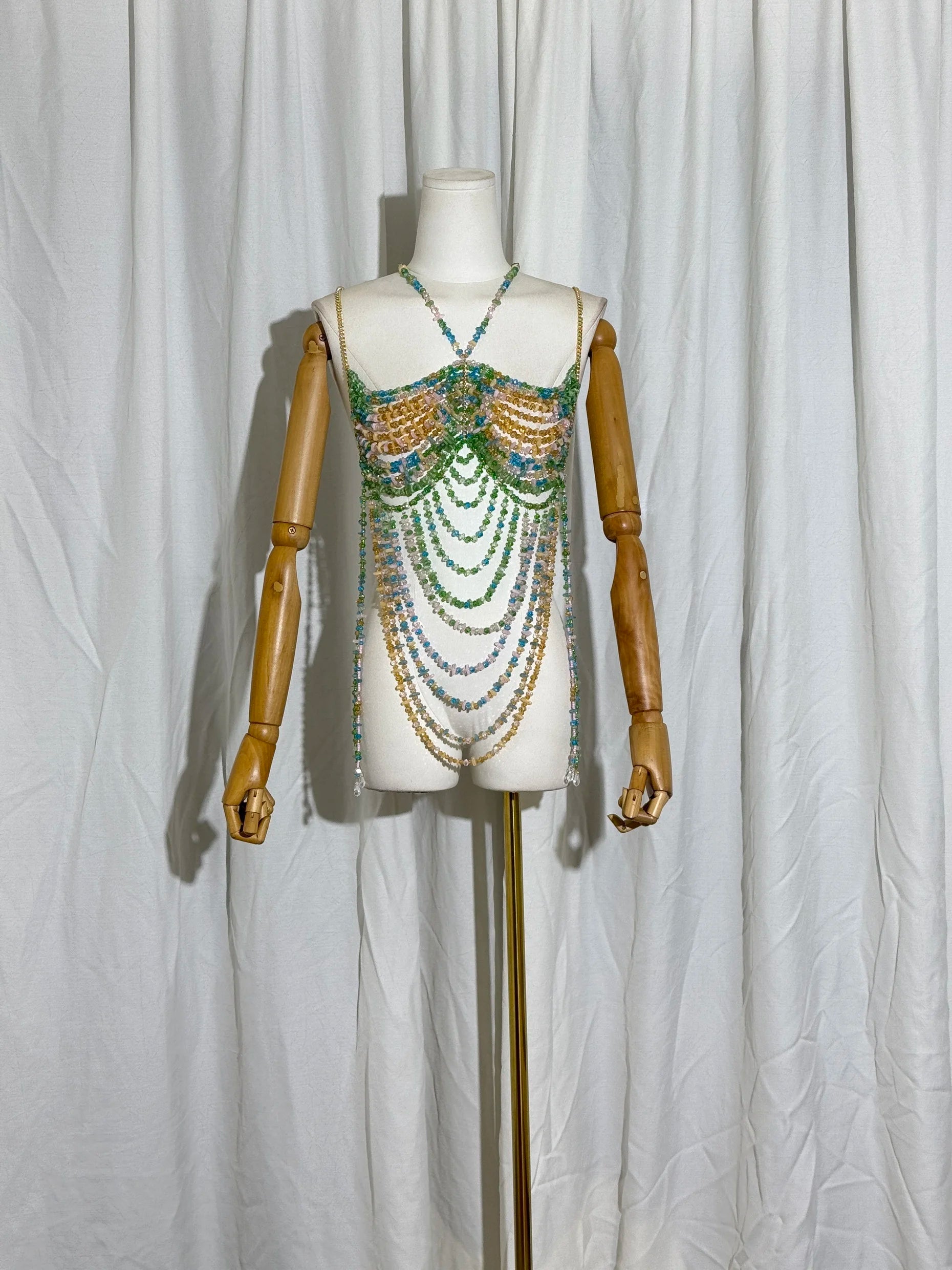Top Cascata Aurora – maxi pedrarias em camadas