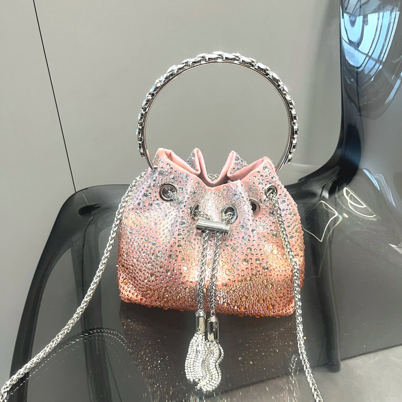 ✨ Bolsa Lumière – Porque o Seu Brilho Merece Protagonismo