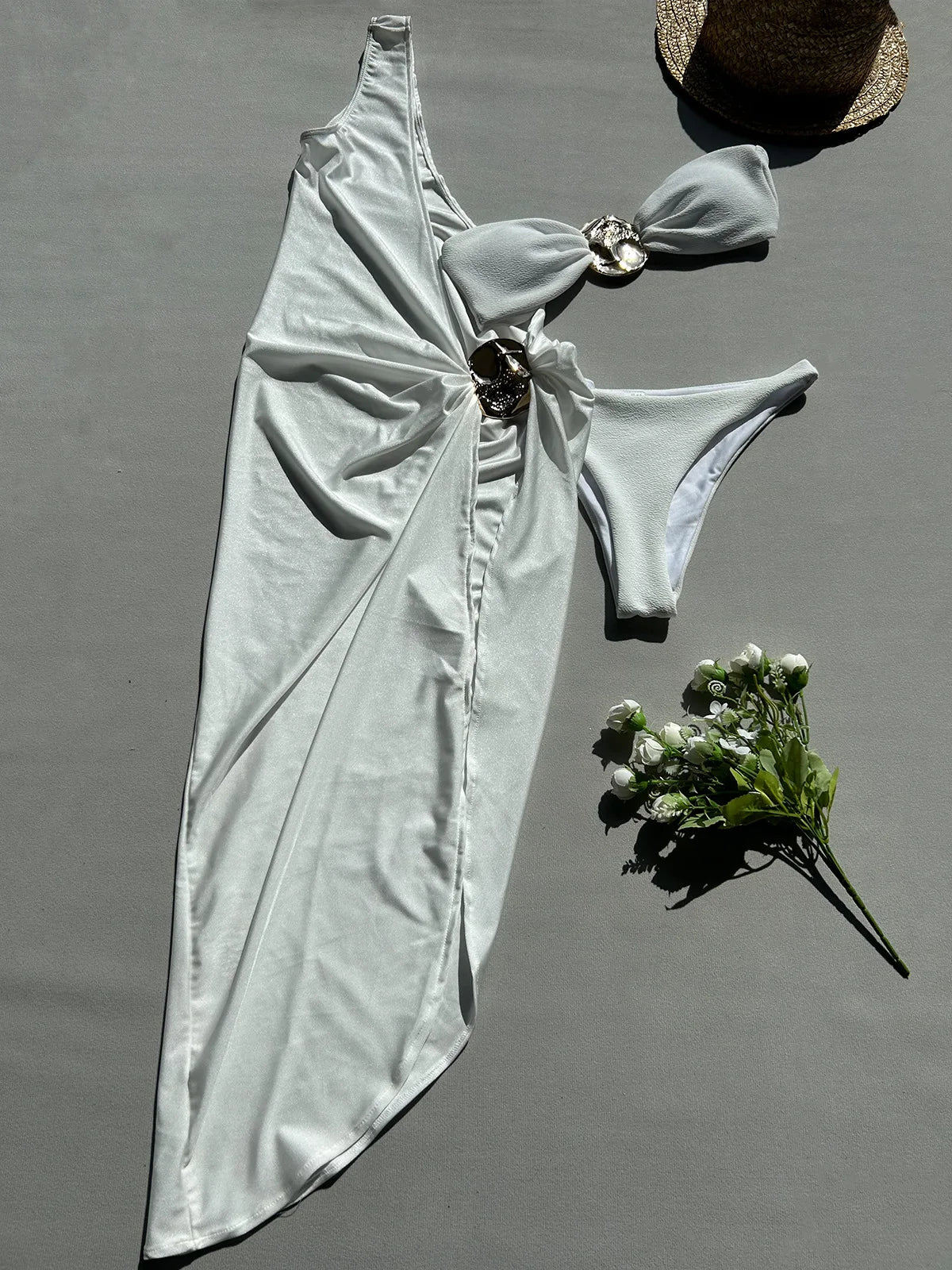 Conjunto White Sunset – Biquíni + Saída de Praia