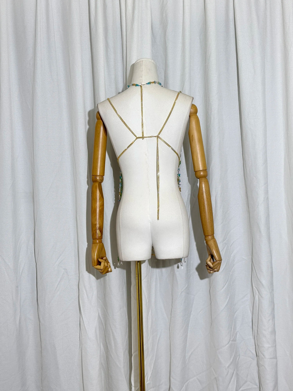 Top Cascata Aurora – maxi pedrarias em camadas