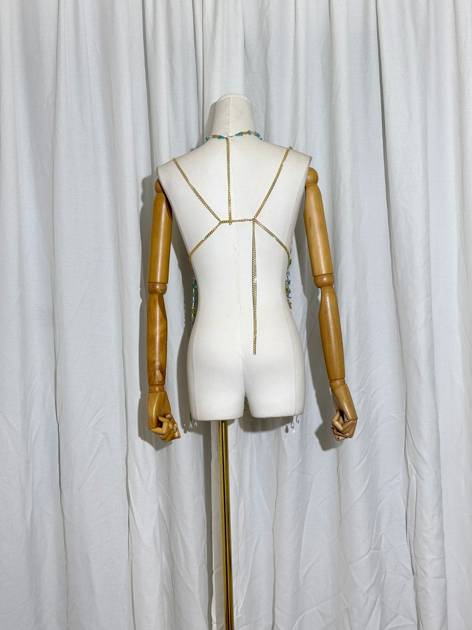 Top Cascata Aurora – maxi pedrarias em camadas