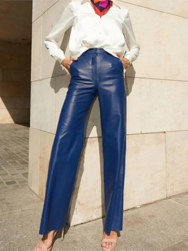 Calça Couro Chic Rio – Elegância e atitude em uma só peça