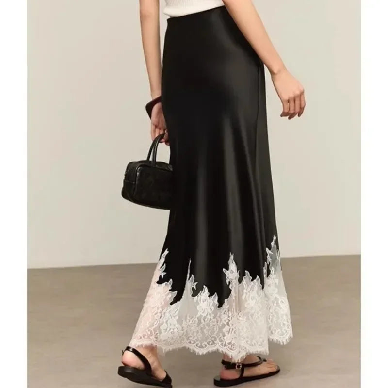 Saia Midi Encanto Renda