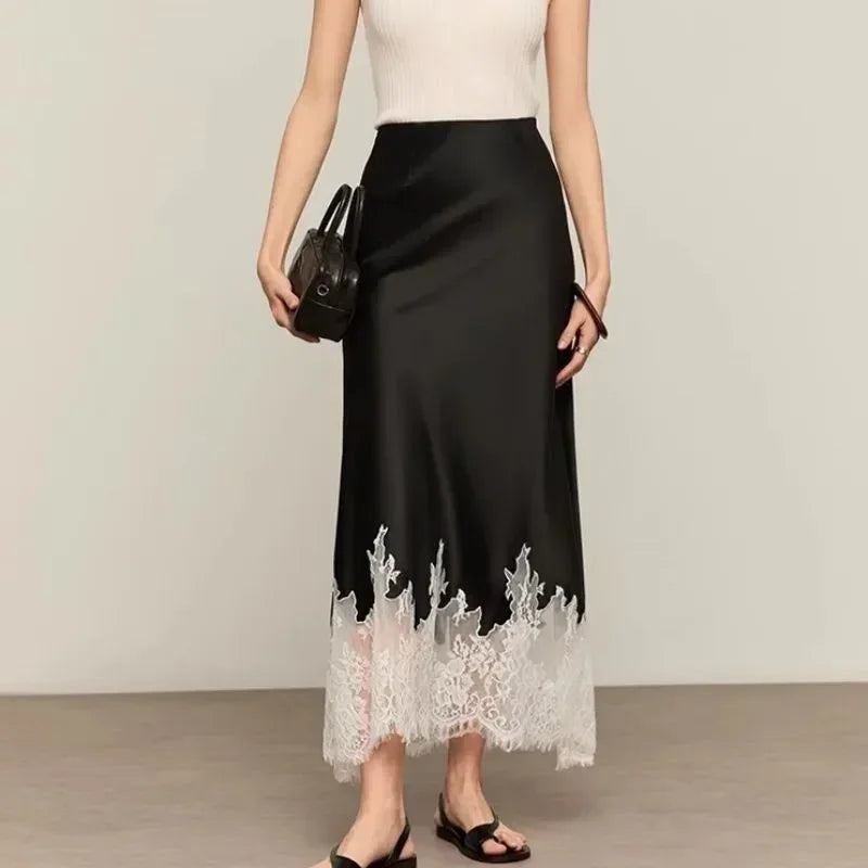 Saia Midi Encanto Renda