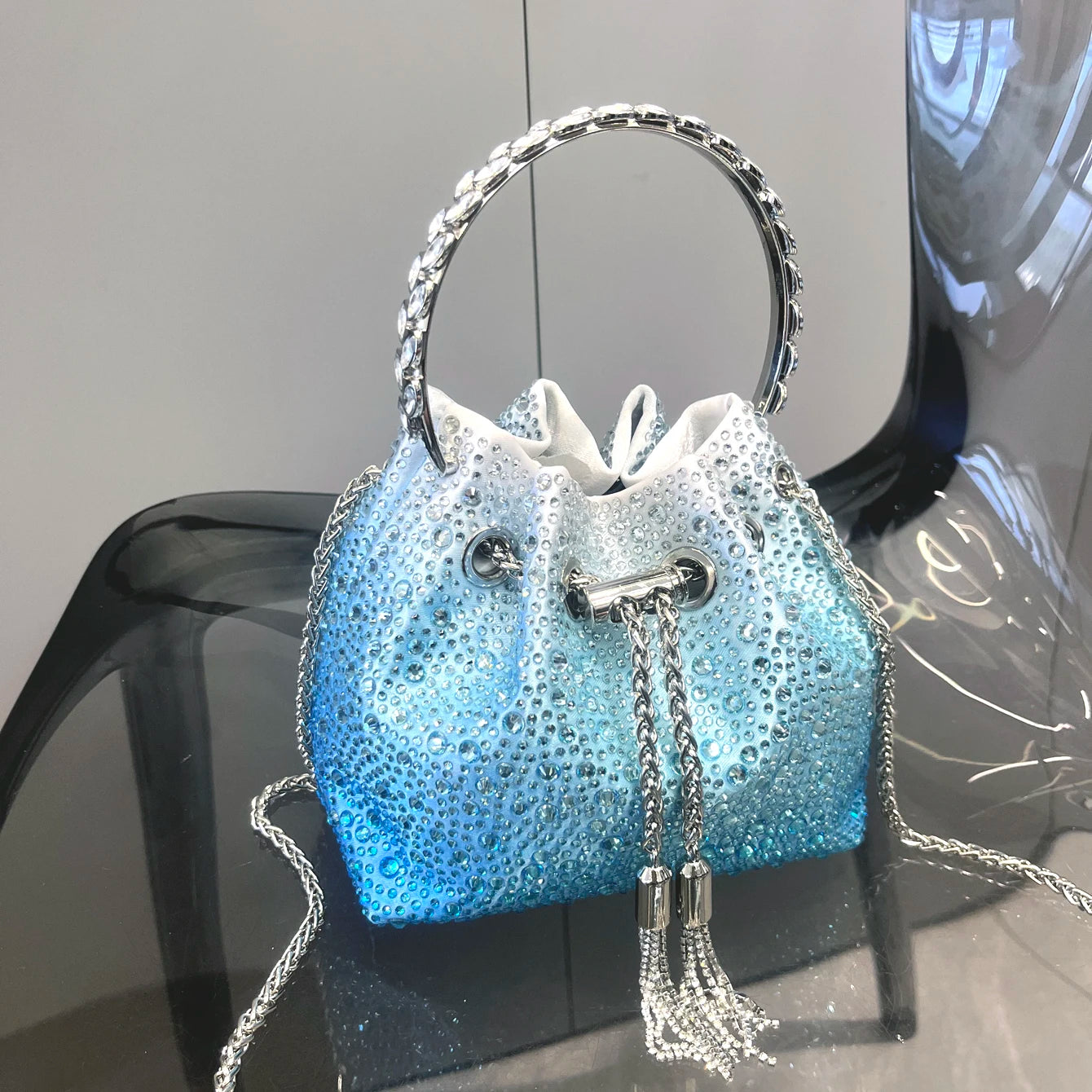 ✨ Bolsa Lumière – Porque o Seu Brilho Merece Protagonismo