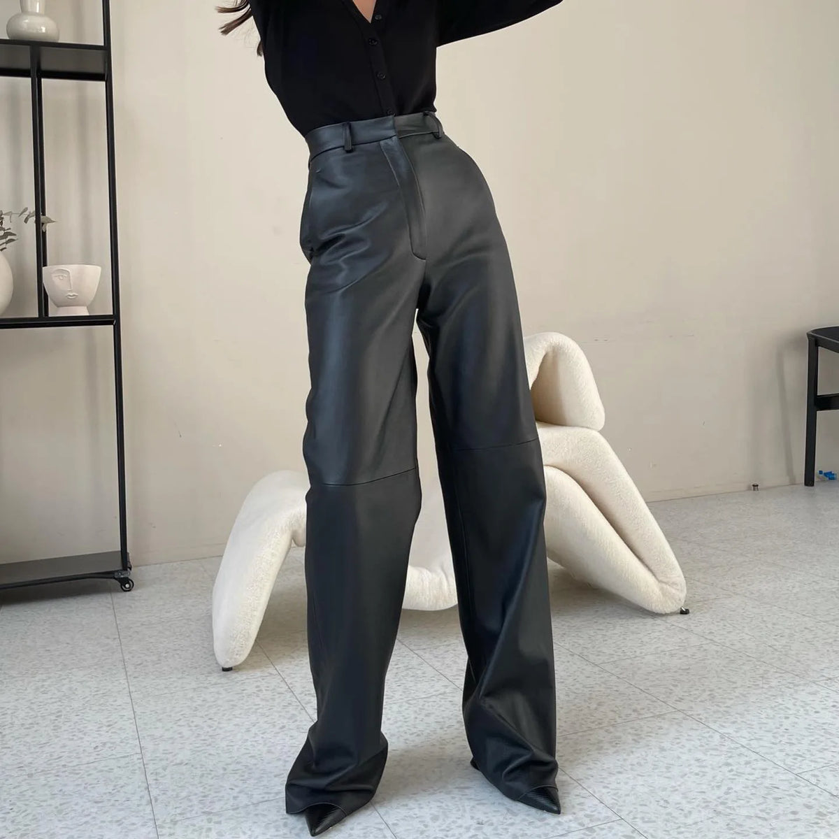 Calça Couro Chic Rio – Elegância e atitude em uma só peça