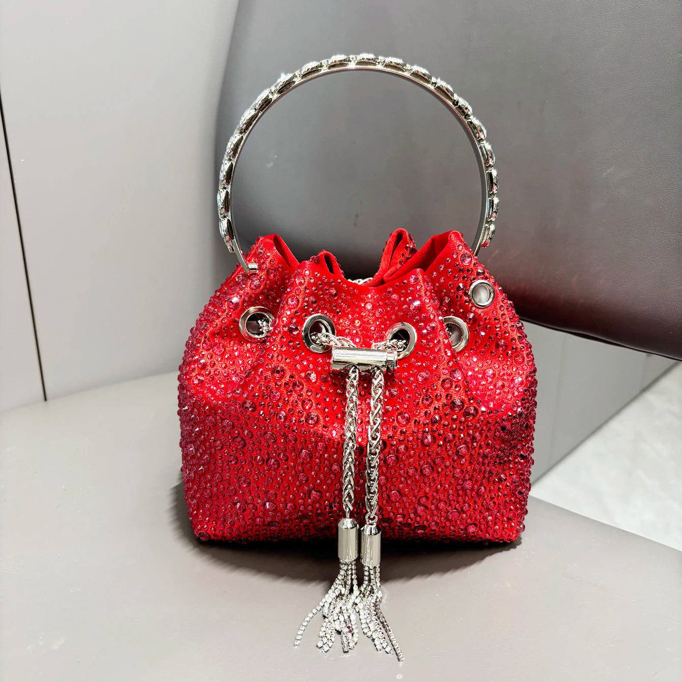 ✨ Bolsa Lumière – Porque o Seu Brilho Merece Protagonismo