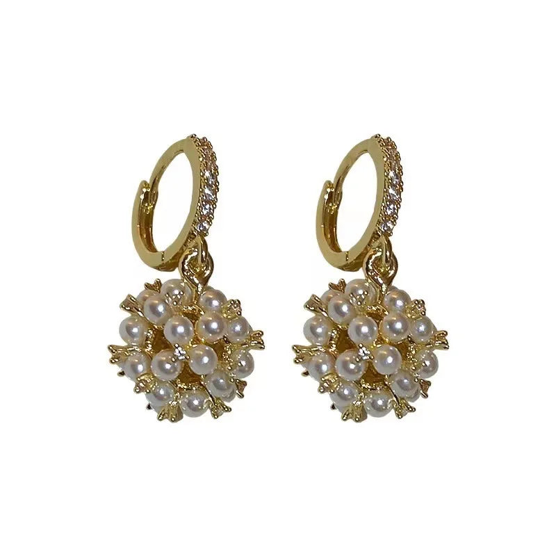 ✨ Brinco Zircônia Luxo Dourado